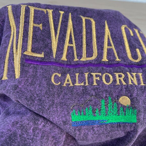 Vintage 90s Nevada City California Purple Acid Wash Gold Embroidered T-Shirt XL - Picture 8 of 15